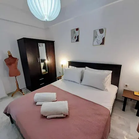 Elaia Luxury Apartment *